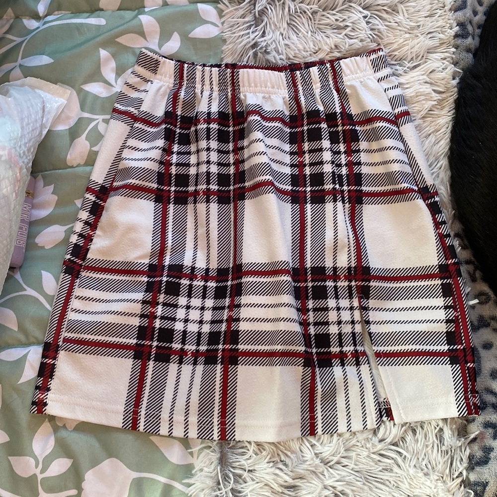 plaid mini skirt